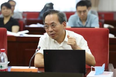 中国财政科学研究院党委书记、院长刘尚希发言